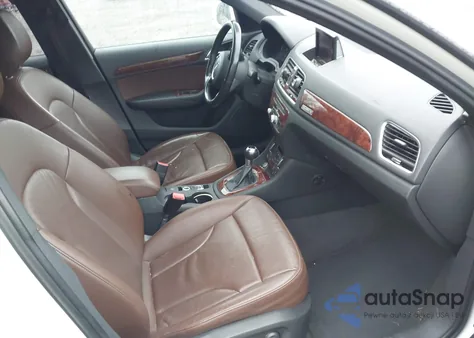 2017 Audi Q3 2.0T Premium из США, поврежденный, VIN WA1ECCFS5HR003565